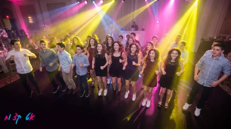 רחבת ריקודים מלאה באנרגיה ושמחה בחגיגת בת מצווה